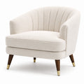 Sillón de tela poliéster beige con patas de madera de nogal